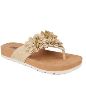 Cliffs by White Mountain Terris Comfort Thong Sandals Women's Shoes
