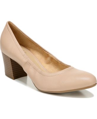 macys naturalizer pumps