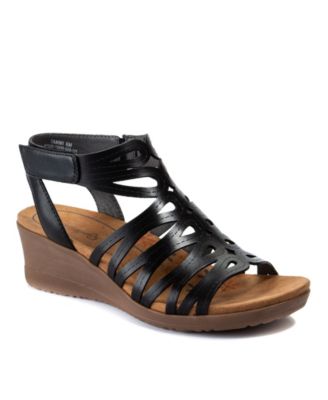 bare traps tipton wedge sandal