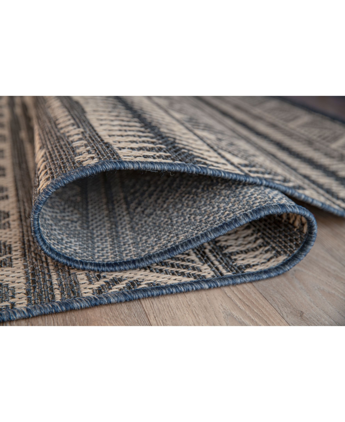 Main Street Rugs Nassau 404Outdoor Area Rug - Blue