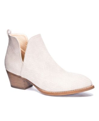 cl by laundry wedge bootie