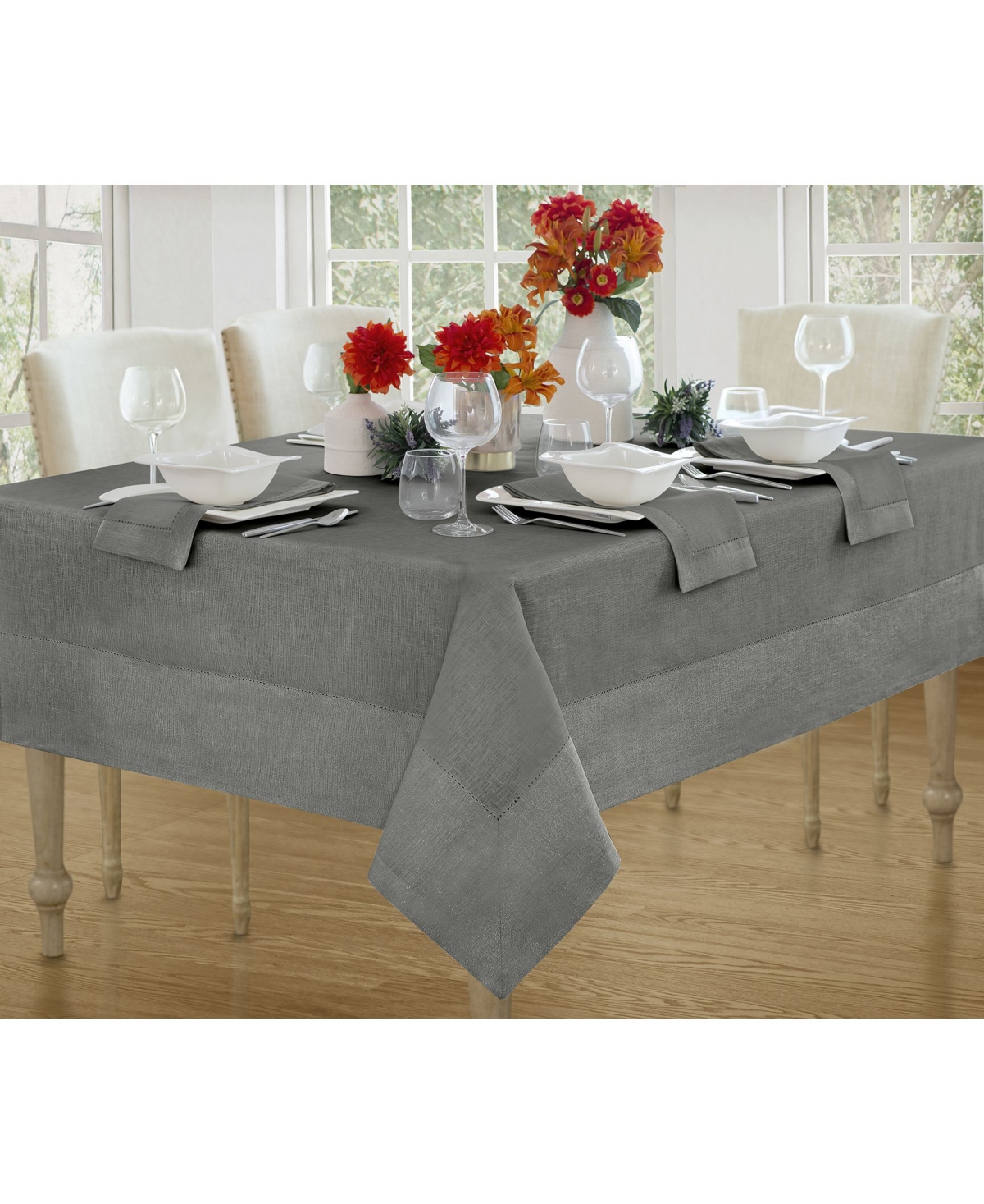 Villeroy & Boch New Wave Metallic Border Linen Tablecloth, 70" Round In Gray,silver