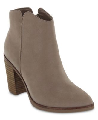 mia boots macys