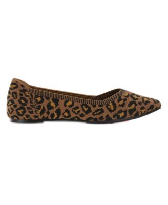 mia nike flyknit flats
