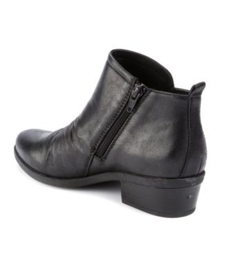 Baretraps Grafton Ankle Women's Bootie 