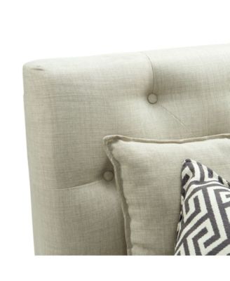 Mara Corner with Three Pillows