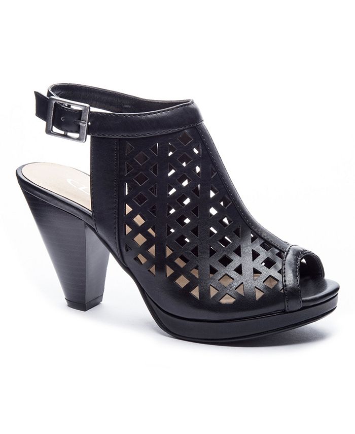 cl by laundry womens block heel abrie booties