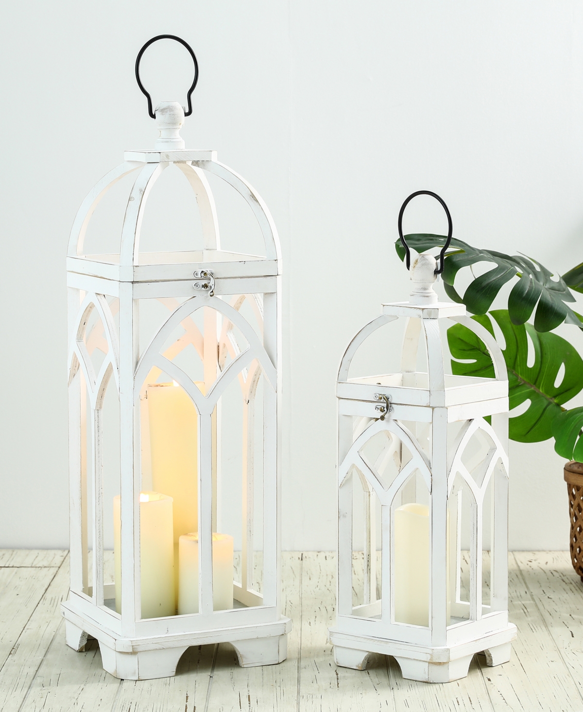 Glitzhome Set of 2 WashFarmhouse Wooden church window Frame Lanterns - White