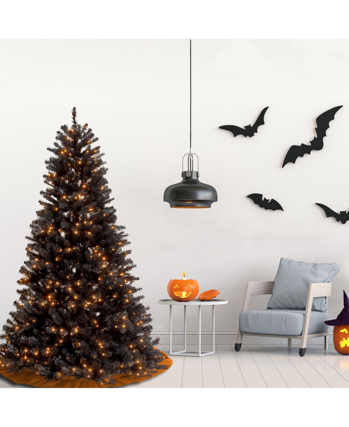 National Tree North ValleySpruce Hinged Tree with 500 Clear Lights - Black