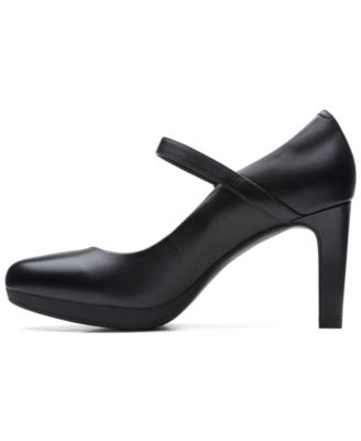 Women's Ambyr Shine Dress Shoes