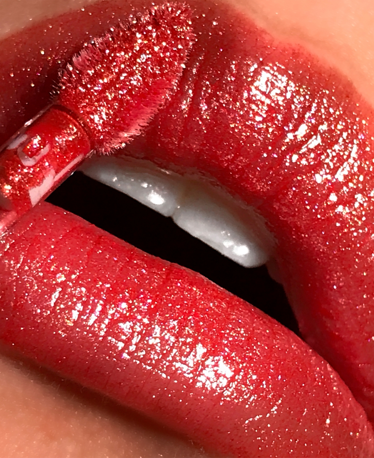 Winky Lux Chandelier Gloss - Lucid - rose red