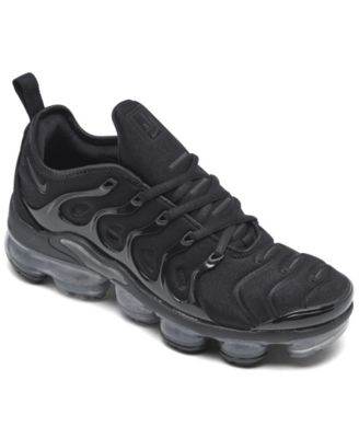 womens vapormax plus all black