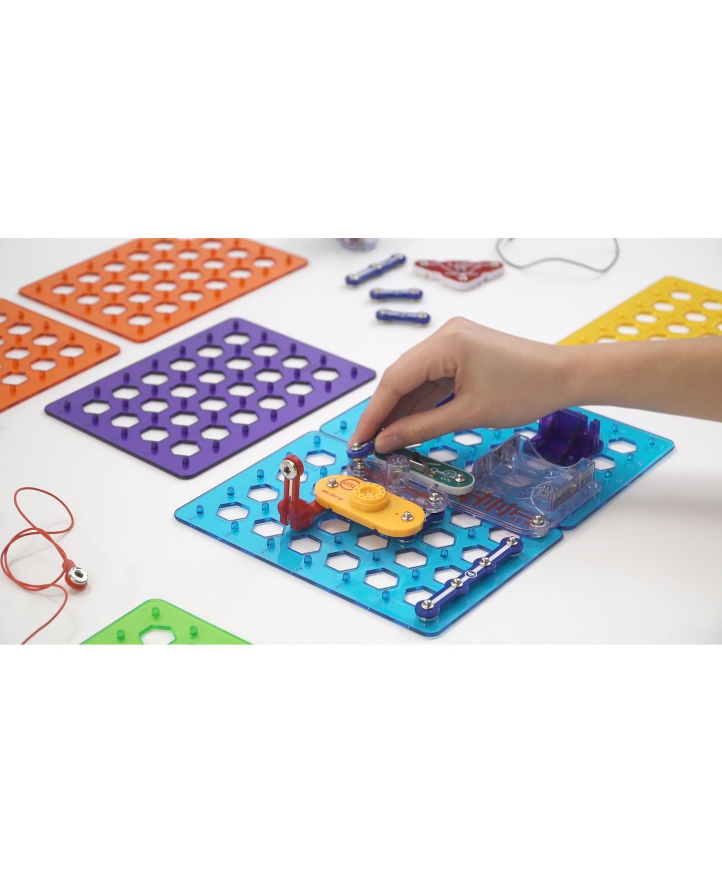 Детские игрушки Flat River Group MyHome 3-D Circuits 60-Piece Stem Learning Toy, Ages 8+ — фото 4