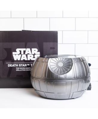 Uncanny Brands Star Wars Death Star Toaster