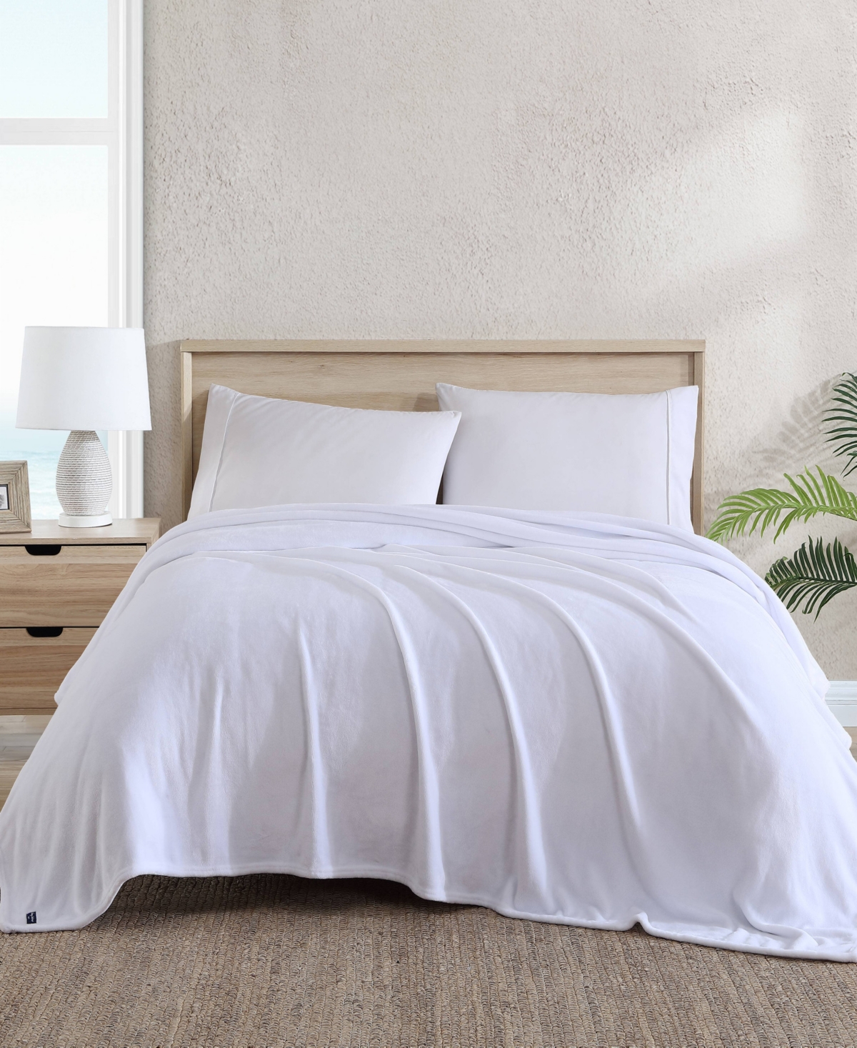 Tommy Bahama Home Tommy Bahama Solid Ultra Soft Plush Blanket Collection In White