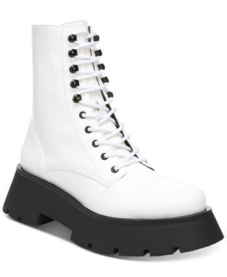 circus white boots