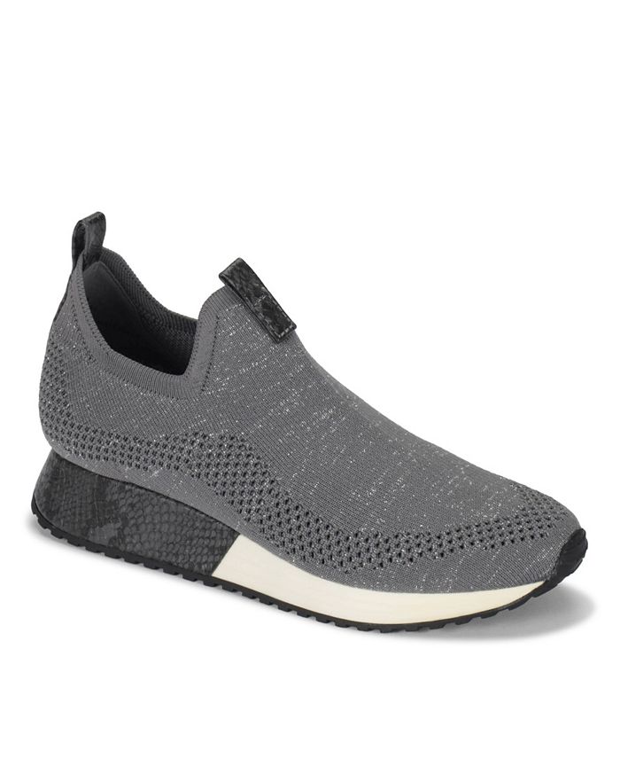 baretraps slip on sneakers