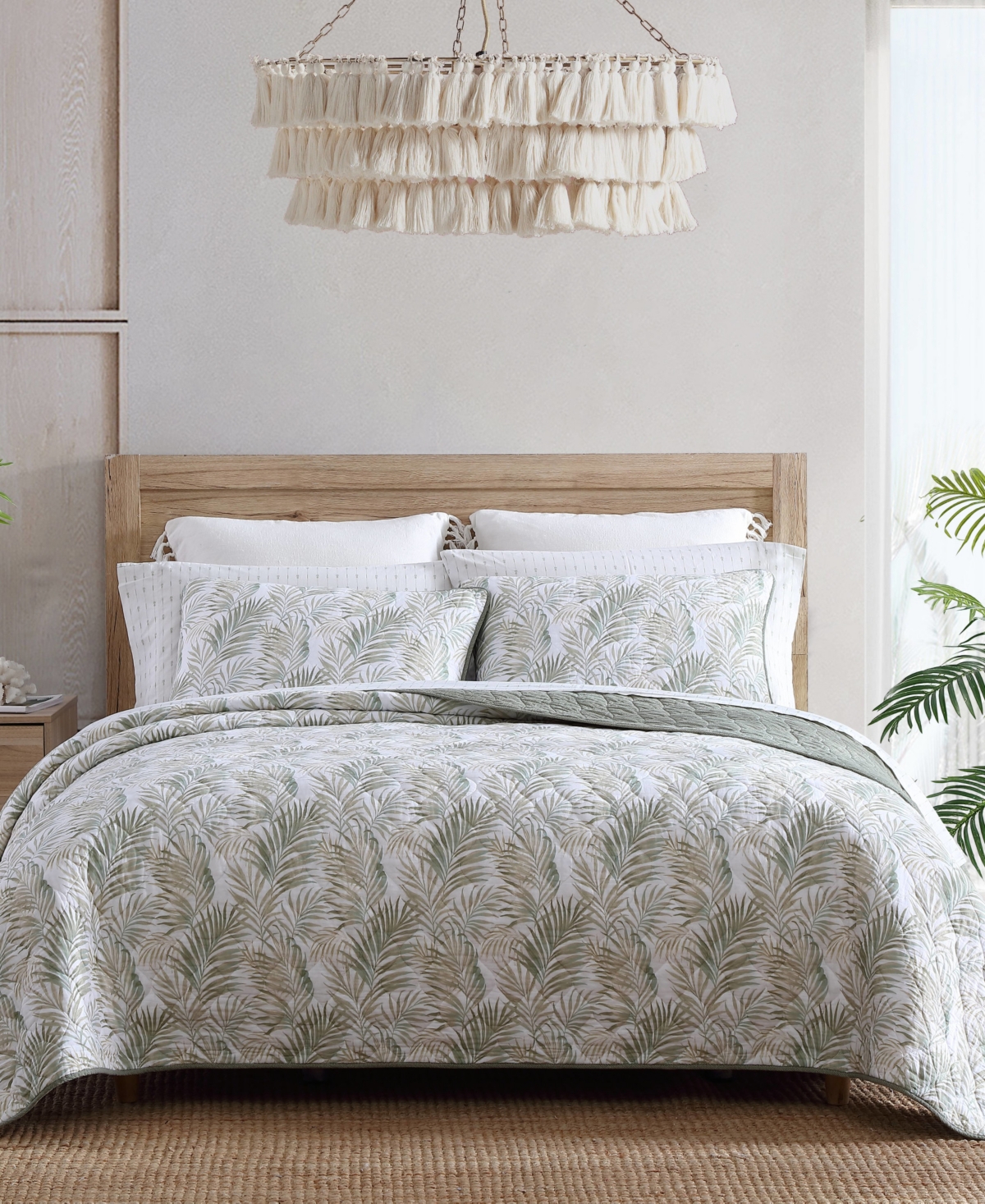 Closeout! Tommy Bahama Home Maui Palm Cotton Reversible 3 Piece Quilt Set