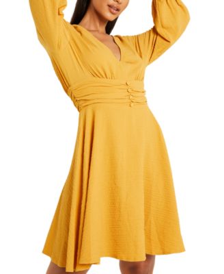 quiz yellow dress