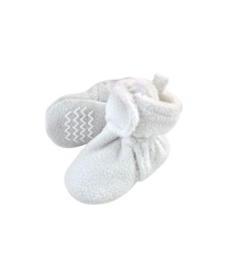 Winter Warmth 3Pk Earflap Hat, Mittens & Plush Booties