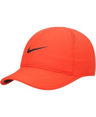 total sports nike caps