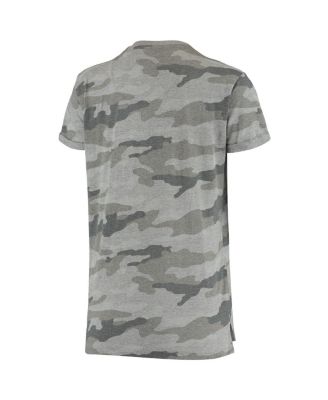 Women's Camo Wisconsin Badgers T-shirt