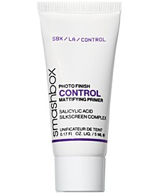 Receive a FREE Photo Finish Control Mattifying Primer, Deluxe with any Smashbox purchase