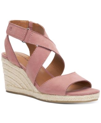 (取寄) ラッキーブランド レディース サンドウォッシュ ドルマン ティー Lucky Brand Amazon.com | Lucky Brand Women's Laythan Backstrap Platform