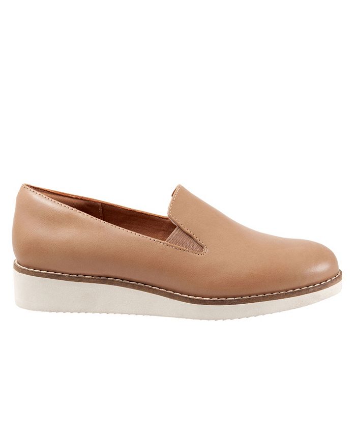 softwalk whistle wedge loafer