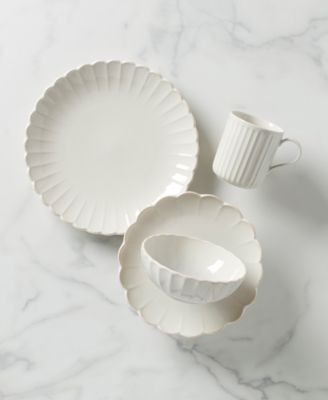 French Perle Scallop 4 Piece Place Setting