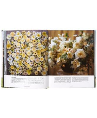 Floret Farm's A Year in Flowers: Designing Gorgeous Arrangements for Every Season (Flower Arranging Book, Bouquet and Floral Design Book) by Erin Benzakein