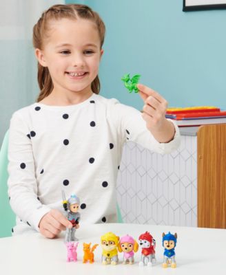 PAW Patrol CLOSEOUT! Rescue Knights Ryder and Pups Figure Gift