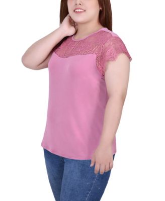 Plus Size Short Sleeve Lace and Crepe Top