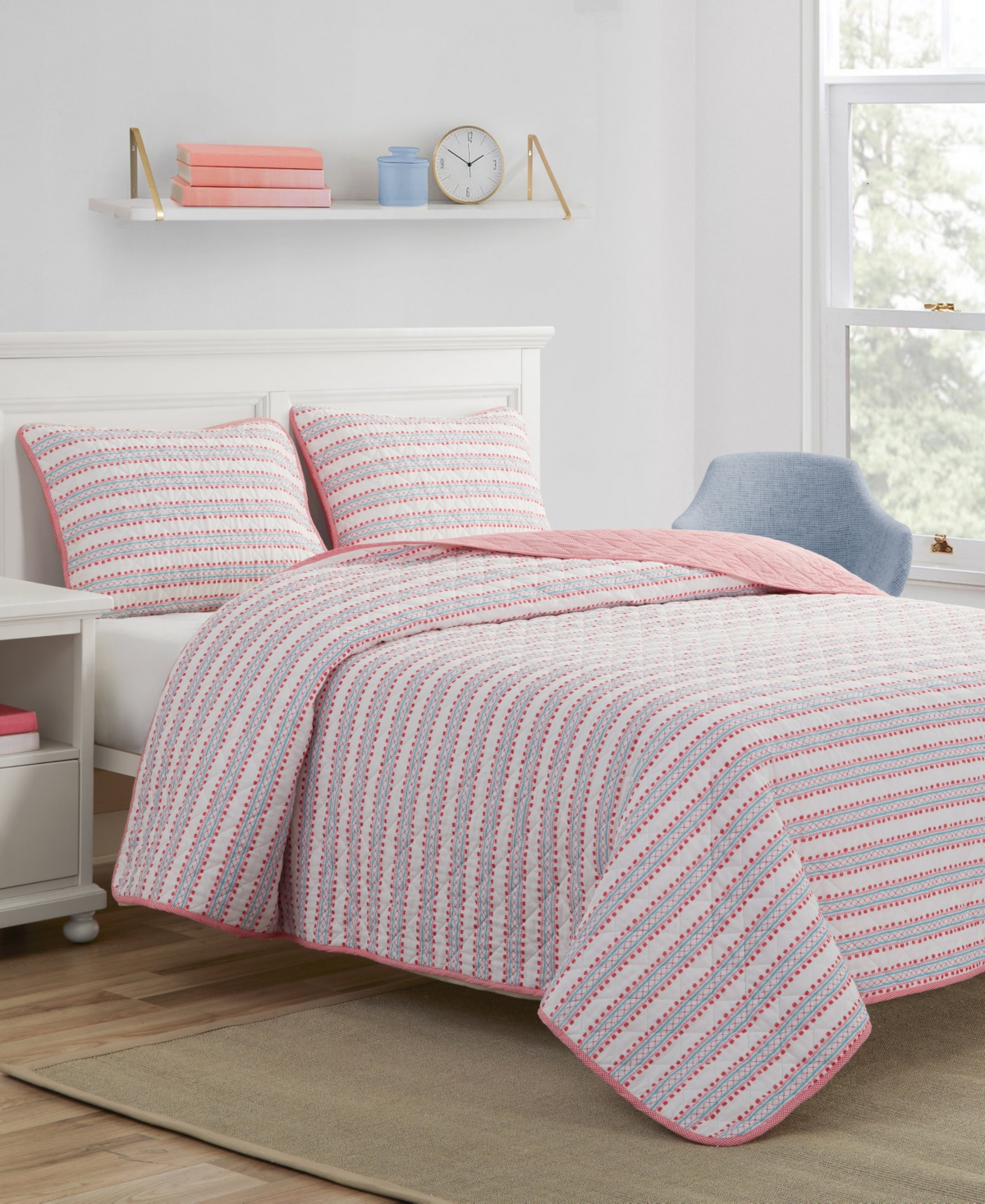 https://slimages.macysassets.com/is/image/MCY/products/0/optimized/21779840_fpx.tif?wid=1200&fmt=jpeg&qlt=100