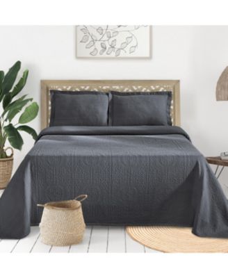 100% Cotton Fleur De Lis Medallion All-Season 3-Piece Coverlet Set, Full