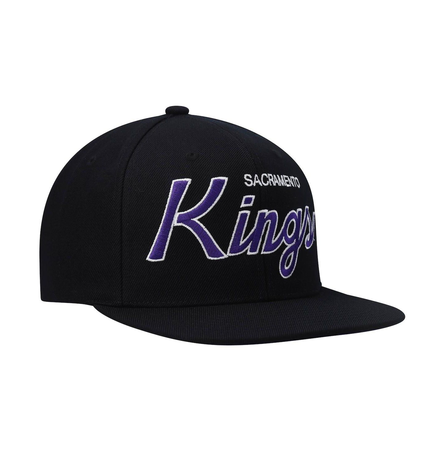 Мужская кепка Mitchell & Ness Black Sacramento Kings Hardwood Classics Script 2.0 Snapback Hat — фото 3