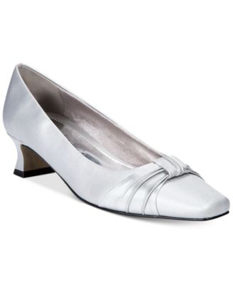 easy street silver dress shoes