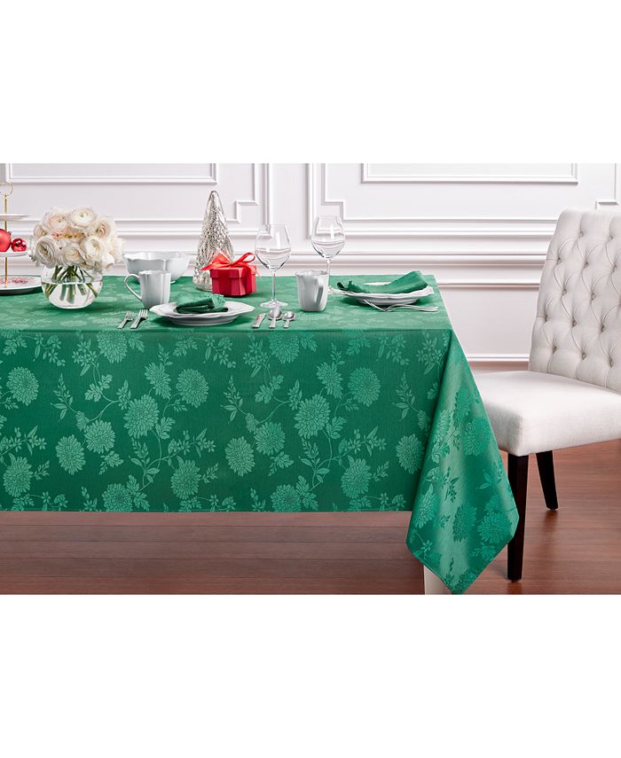 Martha Stewart Collection Holiday 102" Tablecloth & 6 Napkins, Created