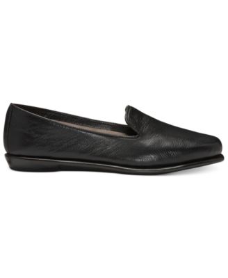 Women's Betunia Casual Flats