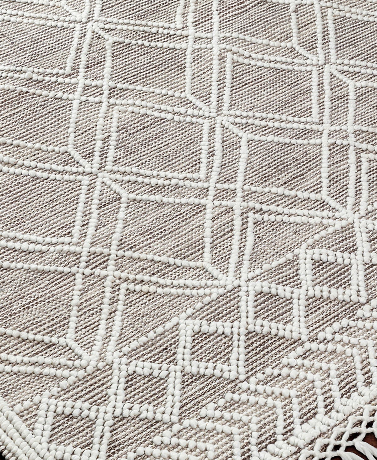 Livabliss Fleur Fle- 2'3" x 3'9" Outdoor Area Rug