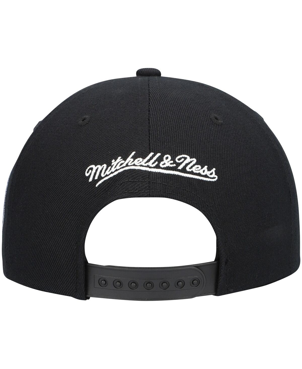 Shop Mitchell & Ness Men's  Black Dallas Mavericks Hardwood Classics Script 2.0 Snapback Hat