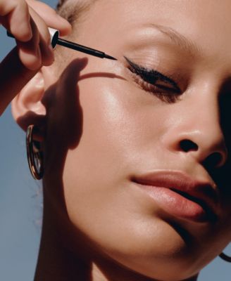 Fresh Lines Liquid Eyeliner