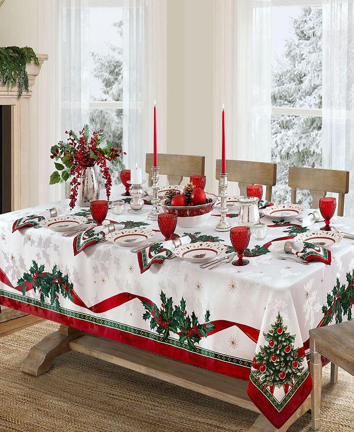 Villeroy & Boch Toy's Delight Dinnerware Collection - Macy's  Country  christmas decorations, Christmas table, Christmas table settings