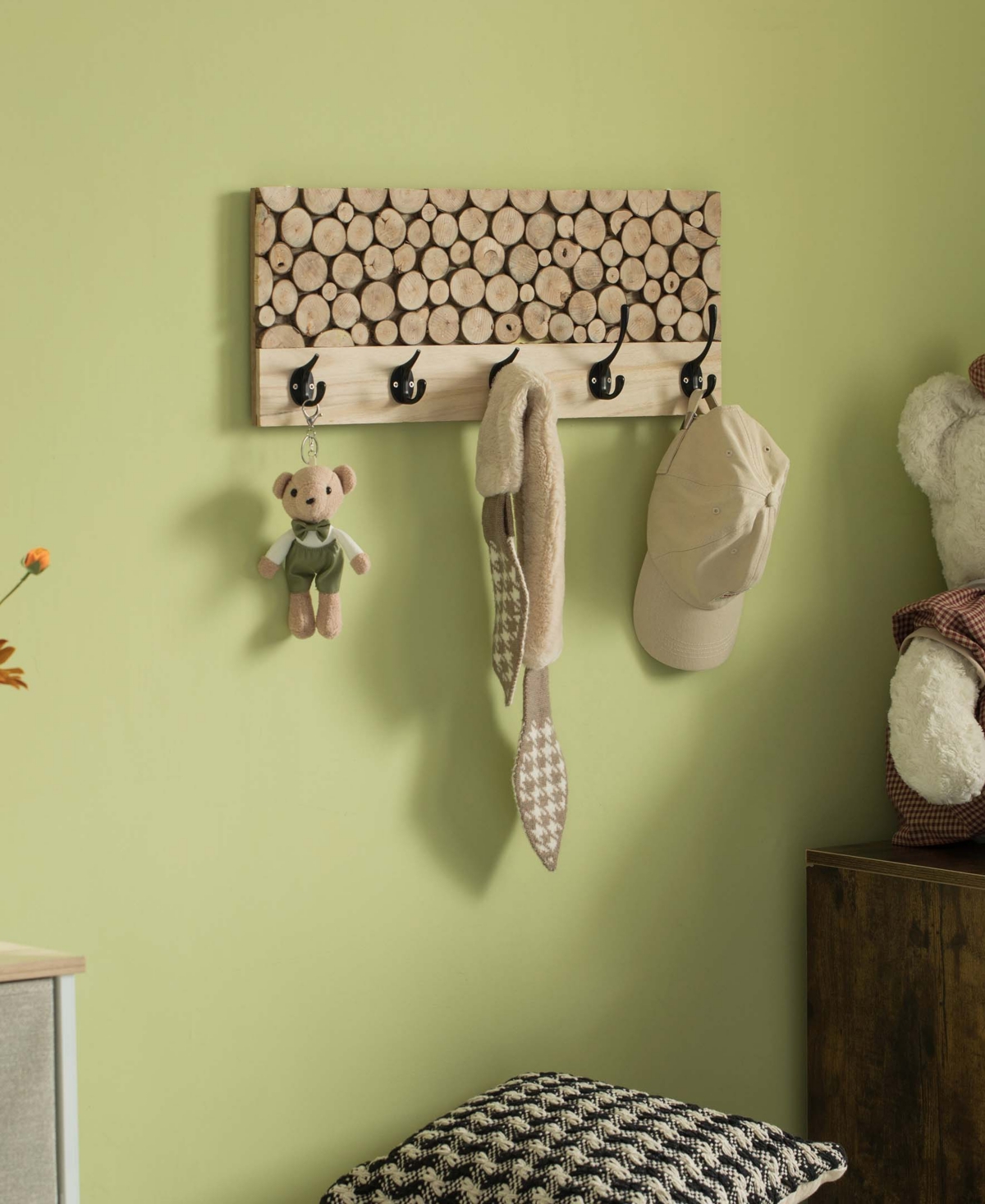 Vintiquewise Natural Wood Hook Rack with Five Hooks for Entryway, Office, Bedroom, and Playroom