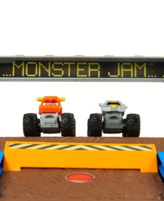 Monster Jam Freestyle Flip Playset