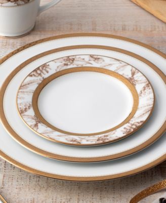 Charlotta Gold Set of 4 Holiday Harvest Appetizer Plates, 6.25"