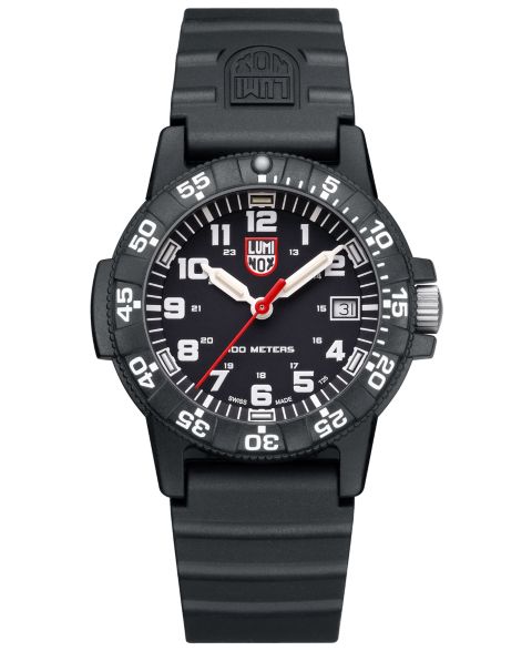 Женские часы Luminox Swiss Leatherback Sea Turtle Dive Black Rubber Strap Watch 39mm