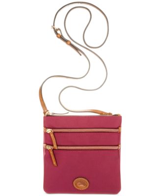Dooney & Bourke Borsa A Tracolla Donna North South Triple Zip In Nylon, Cachi, Leggera Con Tracolla Regolabile