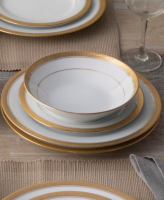 Crestwood Gold Set of 4 Dinner Plates, Service For 4