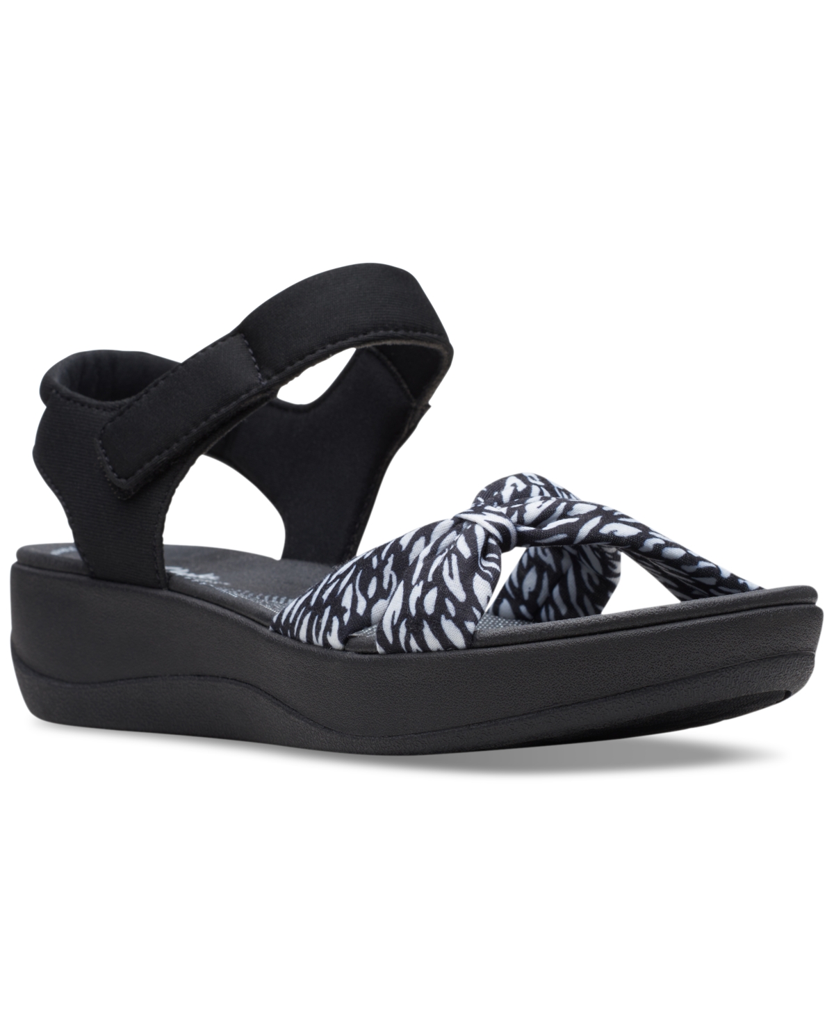 Clarks Women's Clouldsteppers Arla Shore Strappy Sport Sandals Women's Shoes In Black,white Print